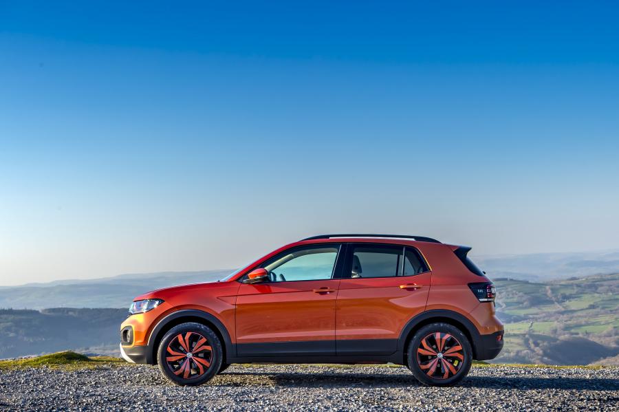  Volkswagen T-Cross SE 2019 года  (UK) (фото 7 из 34)